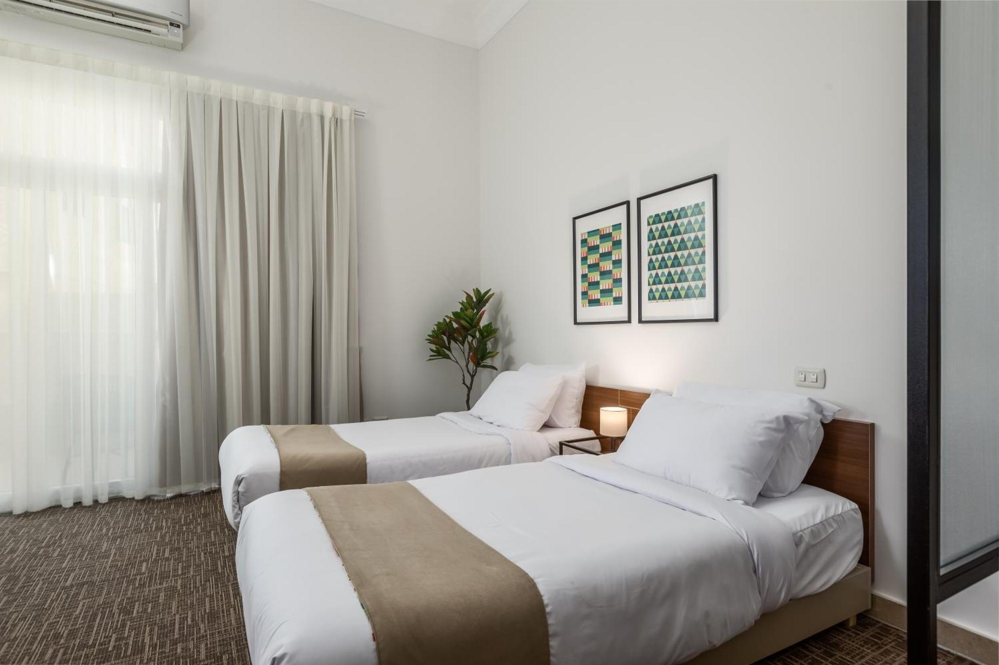 Livingville The Two-fifty Cairo