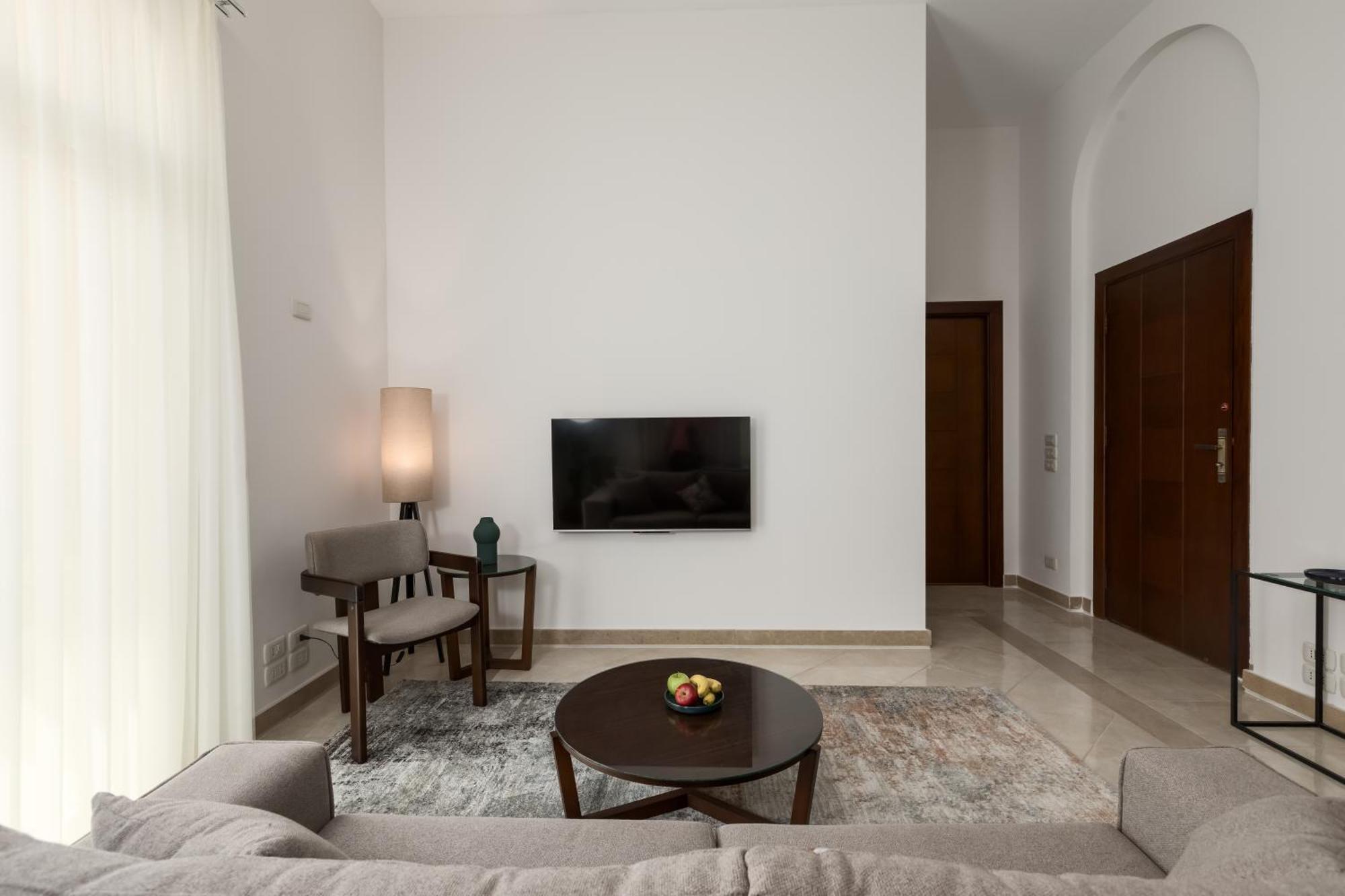 Livingville The Two-fifty * Cairo